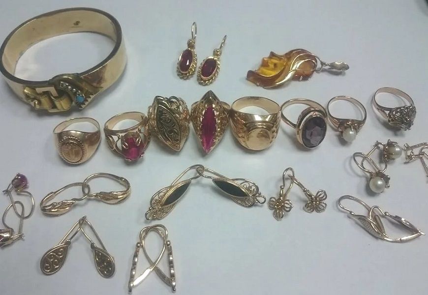 Goldschmuck aus der Sowjetzeit
